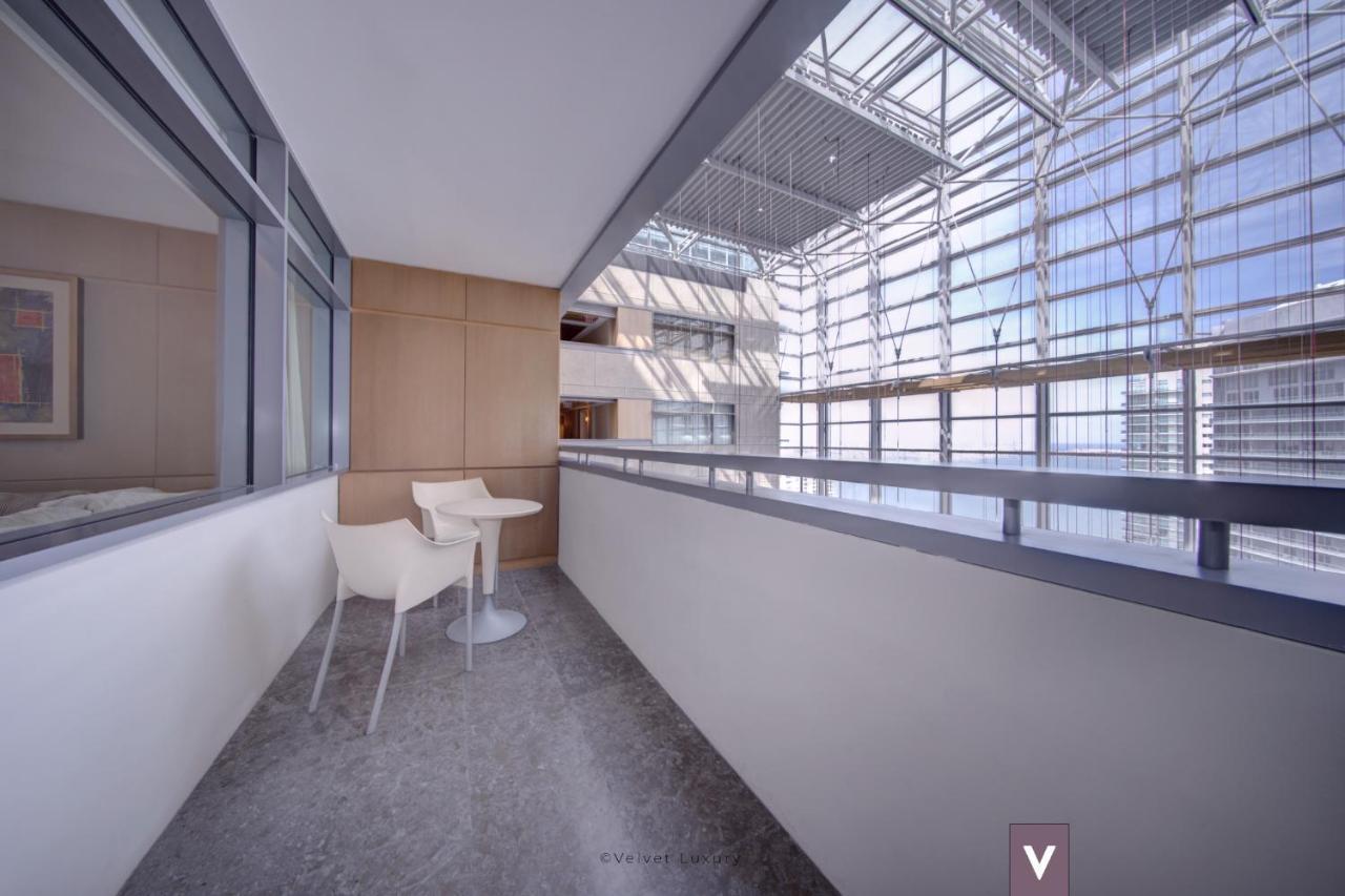 Conrad Miami Suites By Seven Exteriör bild